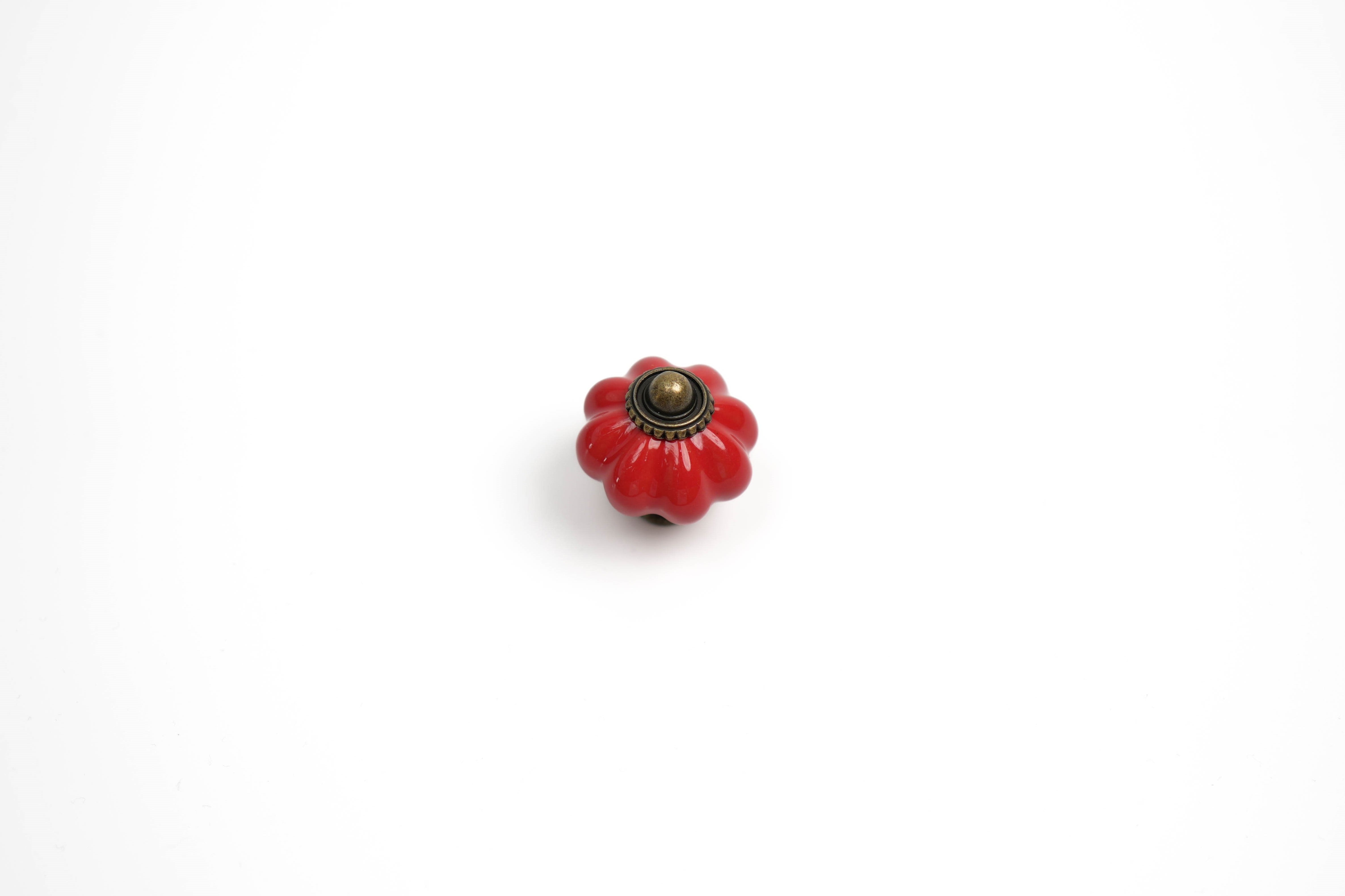 Knopp-Ruby - Jusella Design
